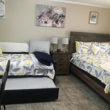 Just Like Being At Home- Newly Renovated Unit North Troy Kültér fotó